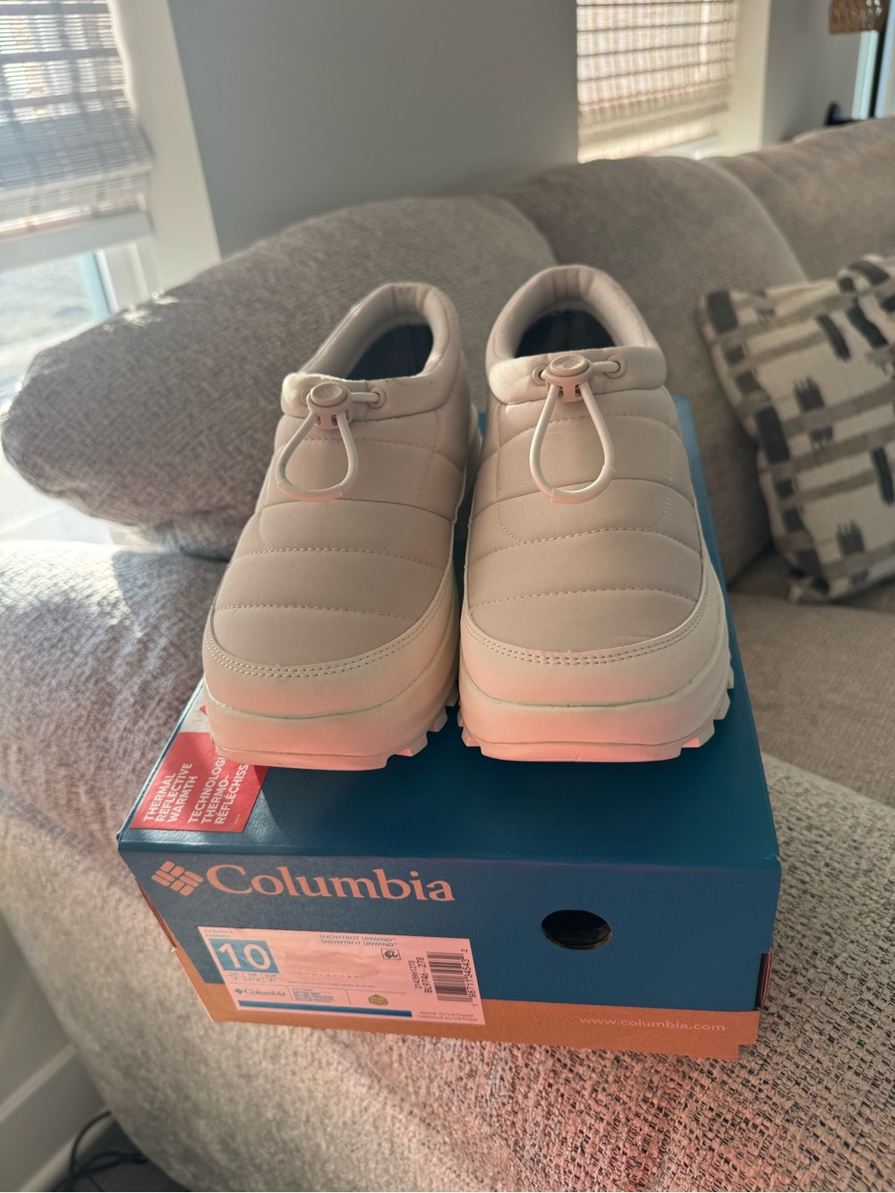 Columbia Women's Snowtrot Unwind Puffer Slip-On Booties Tan Cream Size 10